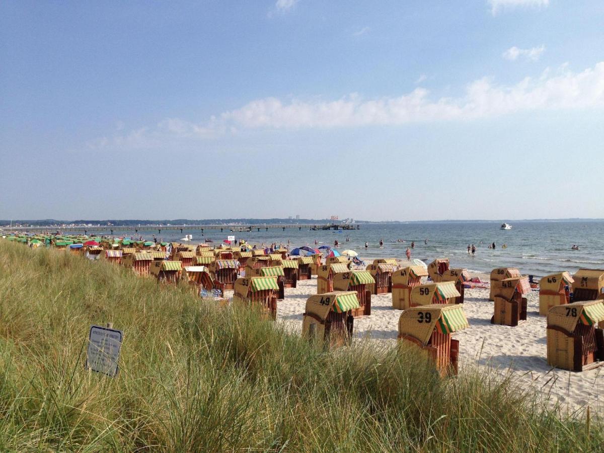RES/511 - Residenz - Teilseeblick Scharbeutz Exterior foto